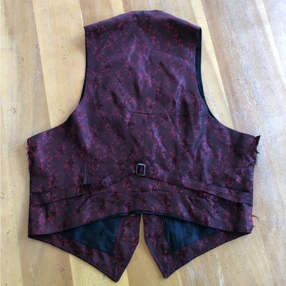 Vintage Western Vest Asian Red Black Floral Embroidered Silk Satin Gold Buttons - Picture 16 of 16